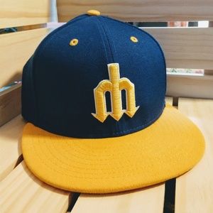 Rare-Mariner's New Era Fitted 7 3/4 Hat